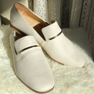 Clarks White Snake Flats